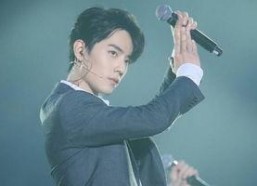 明星娱乐圈吃瓜博君一肖,娱乐圈的甜蜜瓜田，明星们的甜蜜互动揭秘