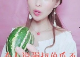 娱乐吃瓜酱在学校被打,吃瓜酱遭遇暴力袭击，真相背后引热议